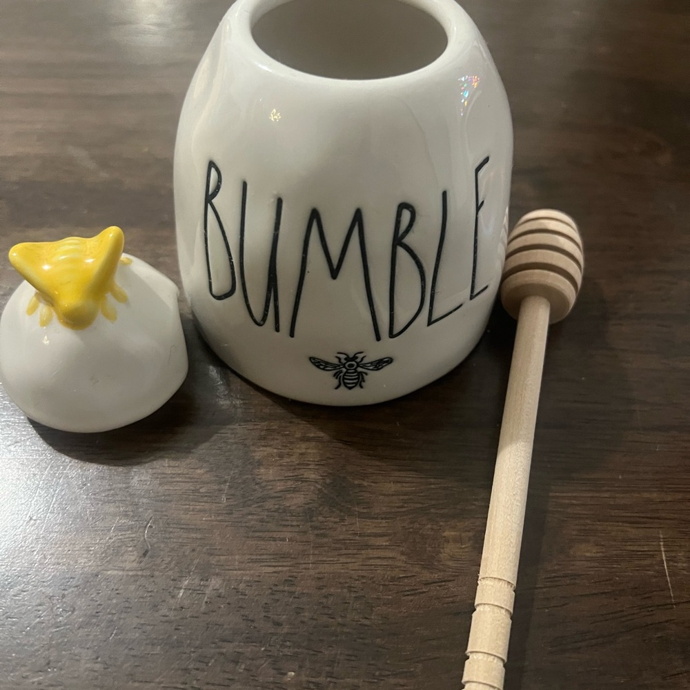 Rae Dunn White Bumble Honey Pot with Dipper